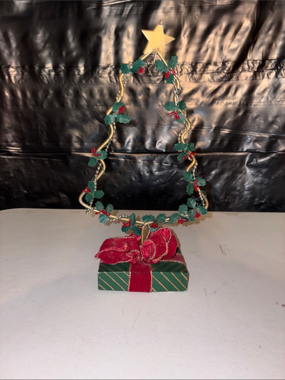 Festive Christmas Tree with Green and Red Accents